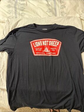 Men's Navy Graphic Tee by Lions Not Sheep